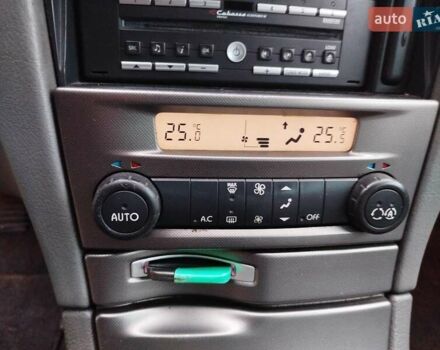 Синий Рено Лагуна, объемом двигателя 2.19 л и пробегом 308 тыс. км за 3400 $, фото 12 на Automoto.ua