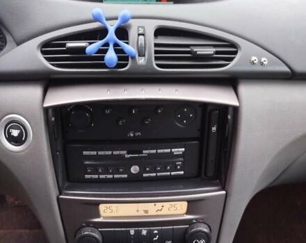 Синий Рено Лагуна, объемом двигателя 2.19 л и пробегом 308 тыс. км за 3400 $, фото 11 на Automoto.ua