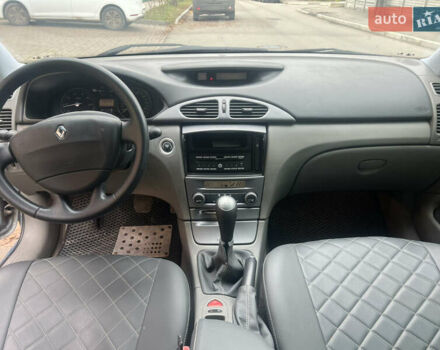 Синий Рено Лагуна, объемом двигателя 2 л и пробегом 293 тыс. км за 4400 $, фото 15 на Automoto.ua