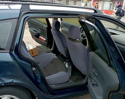 Синий Рено Лагуна, объемом двигателя 1.8 л и пробегом 260 тыс. км за 3800 $, фото 2 на Automoto.ua