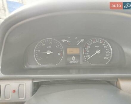 Рено Лагуна 2004 в Волочиске на Automoto.ua Синий Рено Лагуна, объемом двигателя 1.9 л и пробегом 281 тыс. км за 3200 $, фото 42 на Automoto.ua