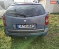 Рено Лагуна 2004 в Волочиске на Automoto.ua Синий Рено Лагуна, объемом двигателя 1.9 л и пробегом 281 тыс. км за 3200 $, фото 25 на Automoto.ua