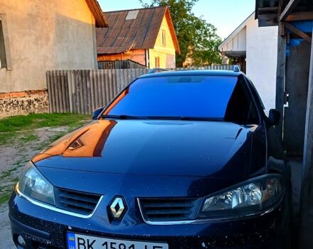 Синий Рено Лагуна, объемом двигателя 2 л и пробегом 261 тыс. км за 4500 $, фото 5 на Automoto.ua