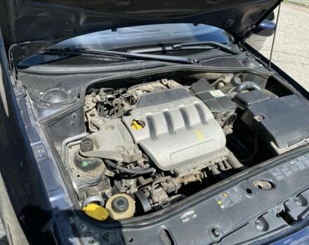 Рено Лагуна 2006 в Волочиске на Automoto.ua Синий Рено Лагуна, объемом двигателя 2 л и пробегом 240 тыс. км за 3900 $, фото 15 на Automoto.ua