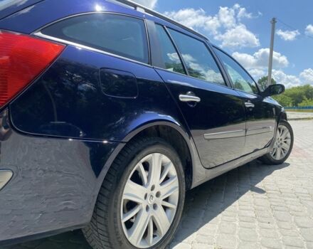 Рено Лагуна 2006 в Волочиске на Automoto.ua Синий Рено Лагуна, объемом двигателя 2 л и пробегом 240 тыс. км за 3900 $, фото 11 на Automoto.ua