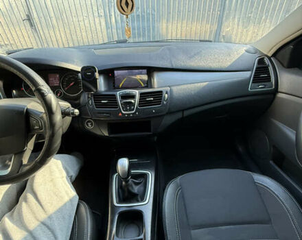 Рено Лагуна 2008 в Киеве на Automoto.ua Синий Рено Лагуна, объемом двигателя 1.46 л и пробегом 285 тыс. км за 7000 $, фото 47 на Automoto.ua