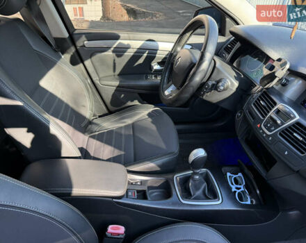 Рено Лагуна 2008 в Киеве на Automoto.ua Синий Рено Лагуна, объемом двигателя 1.46 л и пробегом 285 тыс. км за 7000 $, фото 21 на Automoto.ua