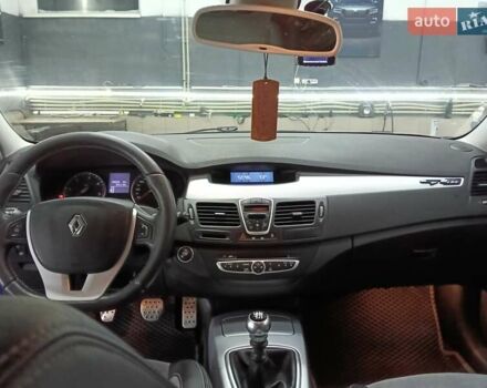 Синій Рено Лагуна, об'ємом двигуна 2 л та пробігом 306 тис. км за 6700 $, фото 9 на Automoto.ua