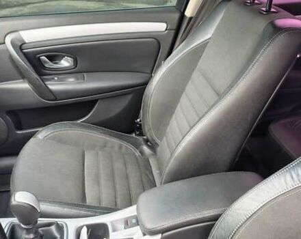 Рено Лагуна 2008 в Каменское - Днепродзержинск на Automoto.ua Синий Рено Лагуна, объемом двигателя 1.46 л и пробегом 276 тыс. км за 6400 $, фото 22 на Automoto.ua