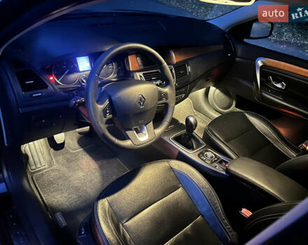 Синий Рено Лагуна, объемом двигателя 2 л и пробегом 252 тыс. км за 8000 $, фото 6 на Automoto.ua