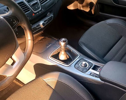 Синий Рено Лагуна, объемом двигателя 1.5 л и пробегом 300 тыс. км за 6800 $, фото 8 на Automoto.ua