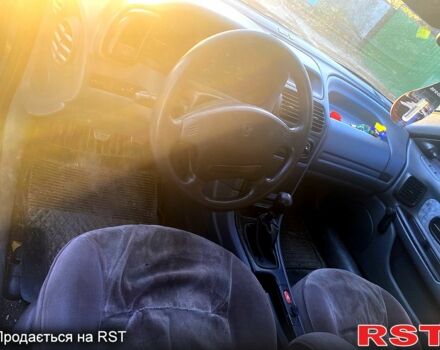 Синий Рено Лагуна, объемом двигателя 1.8 л и пробегом 340 тыс. км за 1350 $, фото 7 на Automoto.ua