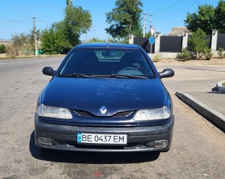 Синий Рено Лагуна, объемом двигателя 1.8 л и пробегом 380 тыс. км за 1899 $, фото 3 на Automoto.ua