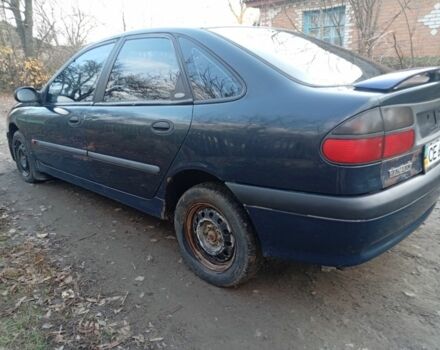 Синий Рено Лагуна, объемом двигателя 2 л и пробегом 200 тыс. км за 850 $, фото 3 на Automoto.ua