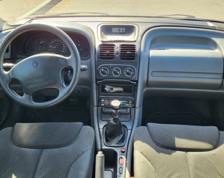 Синий Рено Лагуна, объемом двигателя 1.8 л и пробегом 380 тыс. км за 1899 $, фото 16 на Automoto.ua