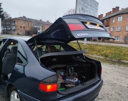 Синій Рено Лагуна, об'ємом двигуна 1.8 л та пробігом 270 тис. км за 1900 $, фото 5 на Automoto.ua