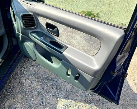 Синий Рено Лагуна, объемом двигателя 1.8 л и пробегом 246 тыс. км за 3900 $, фото 8 на Automoto.ua