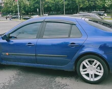 Синий Рено Лагуна, объемом двигателя 2 л и пробегом 275 тыс. км за 4500 $, фото 2 на Automoto.ua