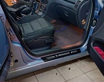 Синий Рено Лагуна, объемом двигателя 1.79 л и пробегом 213 тыс. км за 3700 $, фото 4 на Automoto.ua