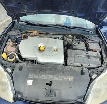 Синій Рено Лагуна, об'ємом двигуна 2 л та пробігом 221 тис. км за 5600 $, фото 20 на Automoto.ua