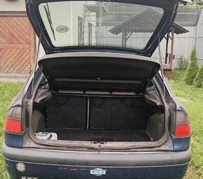 Синий Рено Лагуна, объемом двигателя 2 л и пробегом 250 тыс. км за 1300 $, фото 1 на Automoto.ua