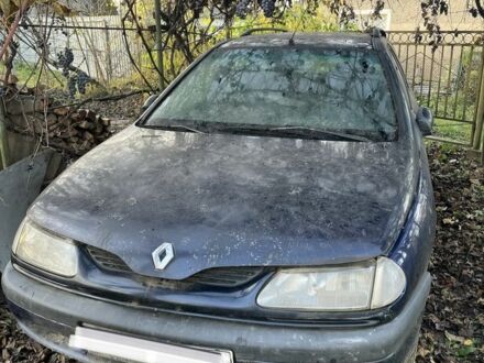 Синий Рено Лагуна, объемом двигателя 1.9 л и пробегом 300 тыс. км за 1000 $, фото 1 на Automoto.ua