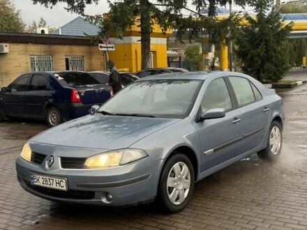 Рено Лагуна 2006 в Ровно на Automoto.ua Синий Рено Лагуна, объемом двигателя 1.6 л и пробегом 300 тыс. км за 3299 $, фото 1 на Automoto.ua