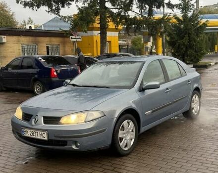 Рено Лагуна 2006 в Ровно на Automoto.ua Синий Рено Лагуна, объемом двигателя 1.6 л и пробегом 300 тыс. км за 3299 $, фото 1 на Automoto.ua