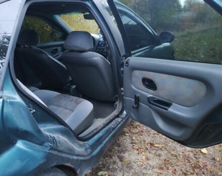 Рено Лагуна 1995 в Днепре (Днепропетровске) на Automoto.ua Зеленый Рено Лагуна, объемом двигателя 1.8 л и пробегом 353 тыс. км за 1000 $, фото 5 на Automoto.ua