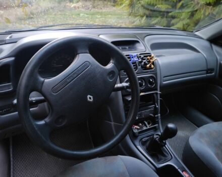 Рено Лагуна 1995 в Днепре (Днепропетровске) на Automoto.ua Зеленый Рено Лагуна, объемом двигателя 1.8 л и пробегом 353 тыс. км за 1000 $, фото 9 на Automoto.ua
