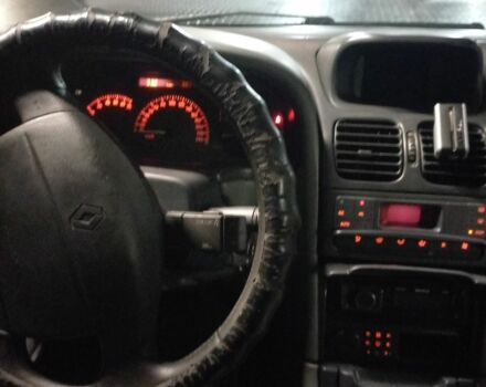 Зеленый Рено Лагуна, объемом двигателя 2 л и пробегом 380 тыс. км за 1700 $, фото 4 на Automoto.ua