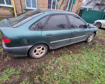 Зелений Рено Лагуна, об'ємом двигуна 1.8 л та пробігом 300 тис. км за 485 $, фото 1 на Automoto.ua