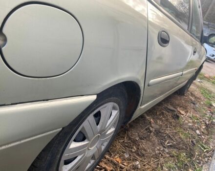 Зелений Рено Лагуна, об'ємом двигуна 1.8 л та пробігом 95 тис. км за 2000 $, фото 7 на Automoto.ua