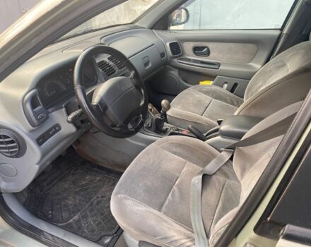 Зелений Рено Лагуна, об'ємом двигуна 1.8 л та пробігом 95 тис. км за 2000 $, фото 14 на Automoto.ua