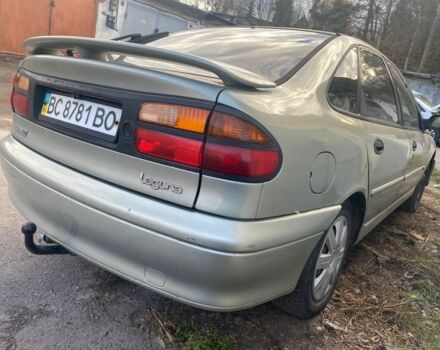 Зелений Рено Лагуна, об'ємом двигуна 1.8 л та пробігом 95 тис. км за 2000 $, фото 4 на Automoto.ua