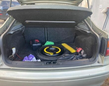 Зелений Рено Лагуна, об'ємом двигуна 1.8 л та пробігом 95 тис. км за 2000 $, фото 10 на Automoto.ua