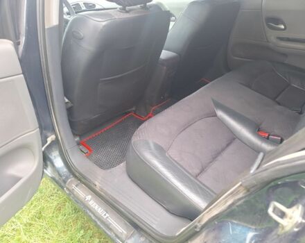 Рено Лагуна 2002 в Дубно на Automoto.ua Зеленый Рено Лагуна, объемом двигателя 1.8 л и пробегом 200 тыс. км за 2200 $, фото 5 на Automoto.ua