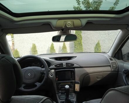 Зеленый Рено Лагуна, объемом двигателя 1.8 л и пробегом 360 тыс. км за 2950 $, фото 4 на Automoto.ua