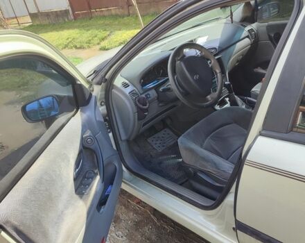 Зеленый Рено Лагуна, объемом двигателя 2 л и пробегом 280 тыс. км за 2300 $, фото 1 на Automoto.ua