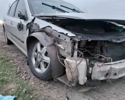 Зеленый Рено Лагуна, объемом двигателя 2 л и пробегом 200 тыс. км за 1300 $, фото 1 на Automoto.ua