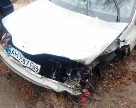 Зеленый Рено Лагуна, объемом двигателя 2 л и пробегом 200 тыс. км за 1300 $, фото 5 на Automoto.ua