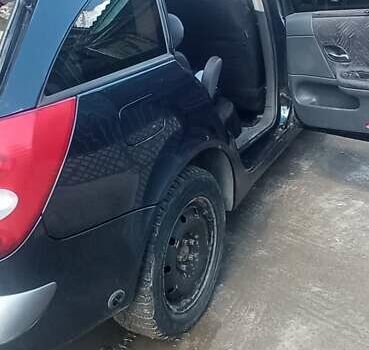 Зеленый Рено Лагуна, объемом двигателя 1.8 л и пробегом 280 тыс. км за 3500 $, фото 13 на Automoto.ua