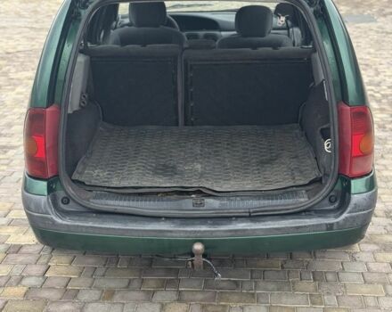 Зеленый Рено Лагуна, объемом двигателя 1.9 л и пробегом 350 тыс. км за 1500 $, фото 5 на Automoto.ua