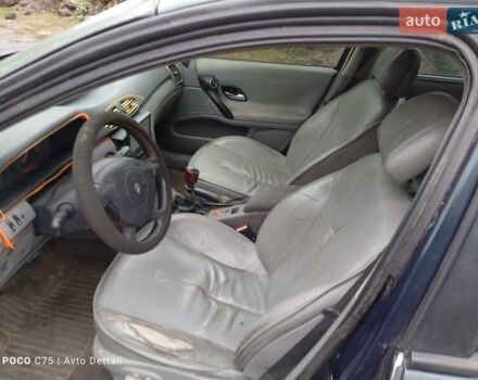 Зеленый Рено Лагуна, объемом двигателя 1.9 л и пробегом 300 тыс. км за 1700 $, фото 2 на Automoto.ua