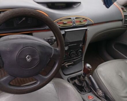 Зеленый Рено Лагуна, объемом двигателя 1.9 л и пробегом 300 тыс. км за 1700 $, фото 7 на Automoto.ua