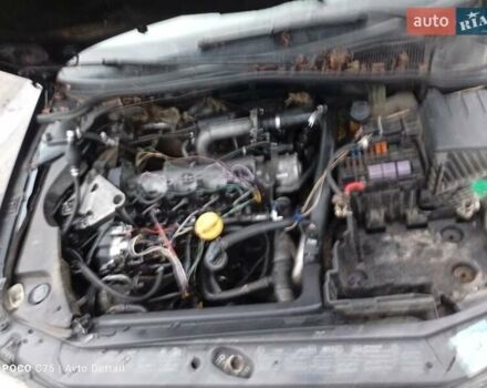 Зеленый Рено Лагуна, объемом двигателя 1.9 л и пробегом 300 тыс. км за 1700 $, фото 4 на Automoto.ua