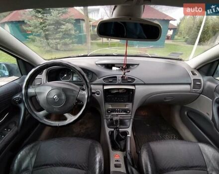 Зеленый Рено Лагуна, объемом двигателя 1.9 л и пробегом 390 тыс. км за 3000 $, фото 8 на Automoto.ua