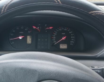 Зеленый Рено Лагуна, объемом двигателя 2 л и пробегом 450 тыс. км за 1700 $, фото 3 на Automoto.ua