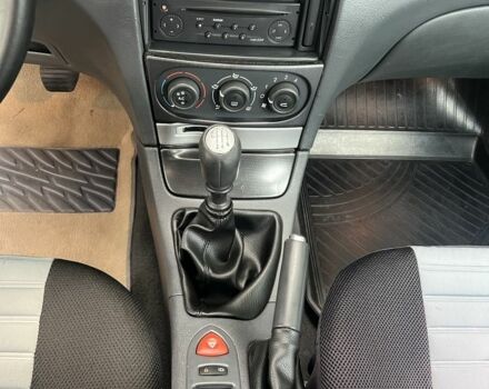 Зелений Рено Лагуна, об'ємом двигуна 1.9 л та пробігом 360 тис. км за 3200 $, фото 3 на Automoto.ua