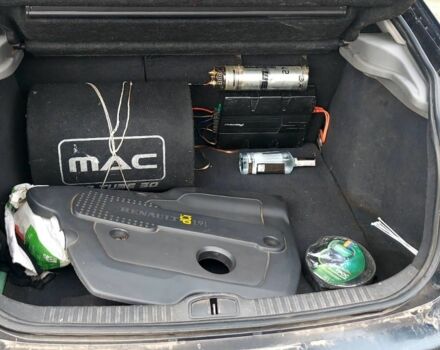 Зелений Рено Лагуна, об'ємом двигуна 1.9 л та пробігом 275 тис. км за 2000 $, фото 7 на Automoto.ua